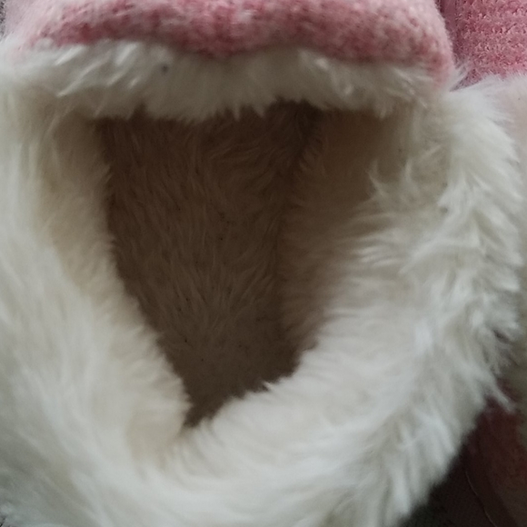 NWOT 2/$15 Cute winking bunny with strawberry - Picture 3 of 9